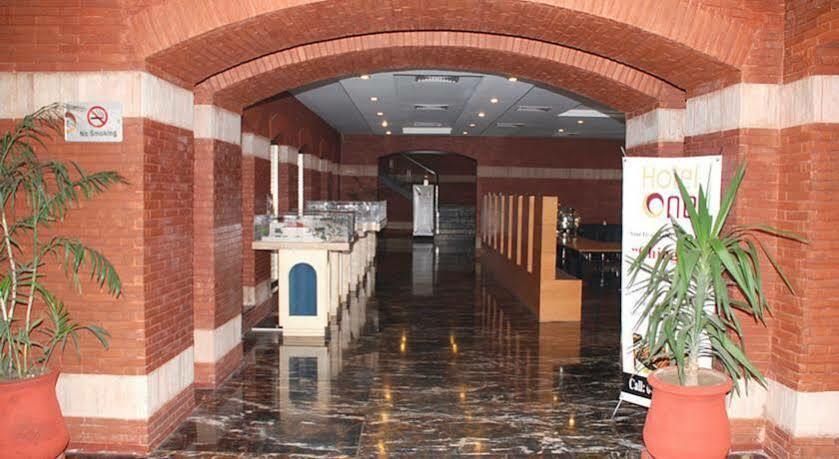 Hotel One Faisalabad Exterior foto